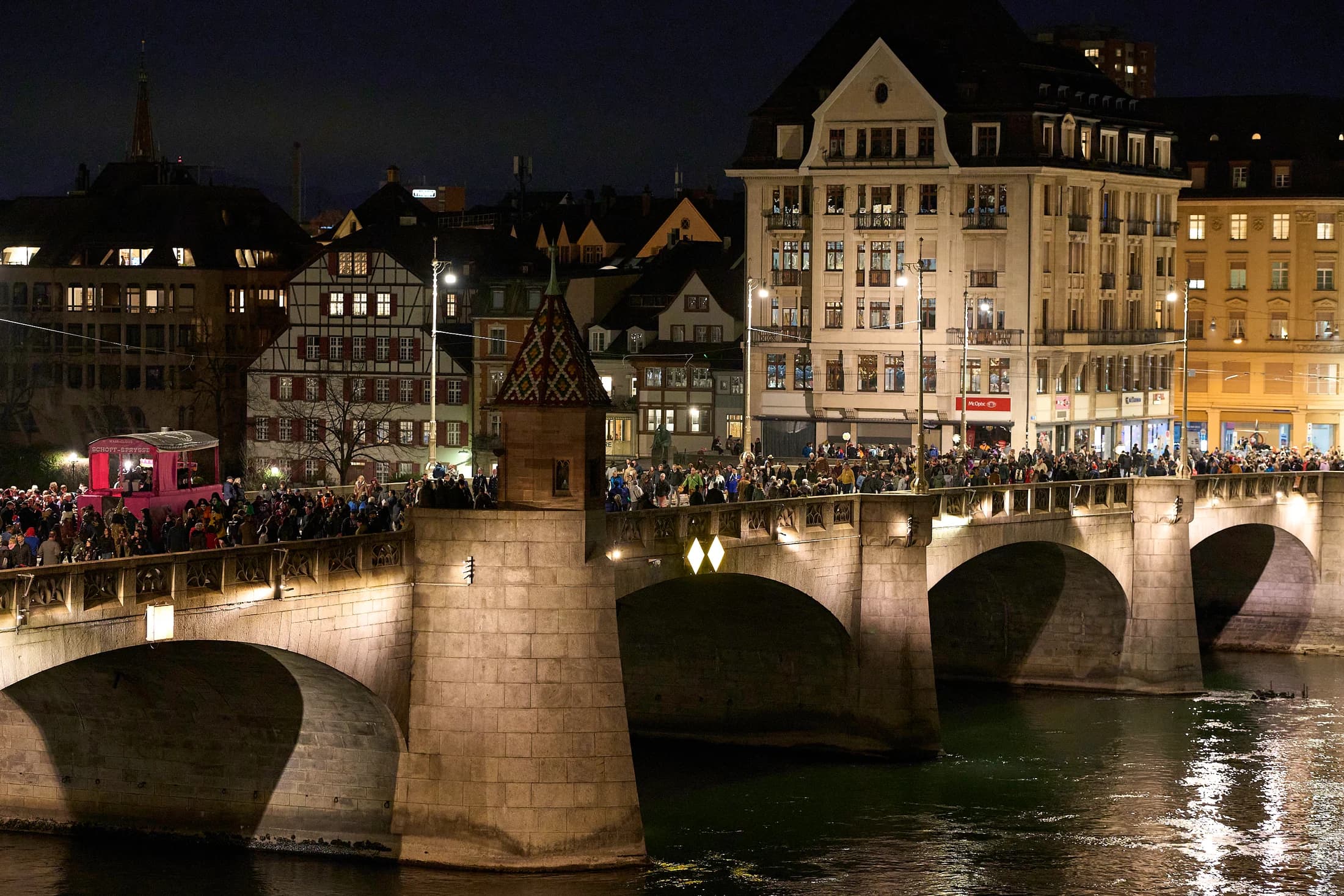 Basel · auf der Brücke, 2024