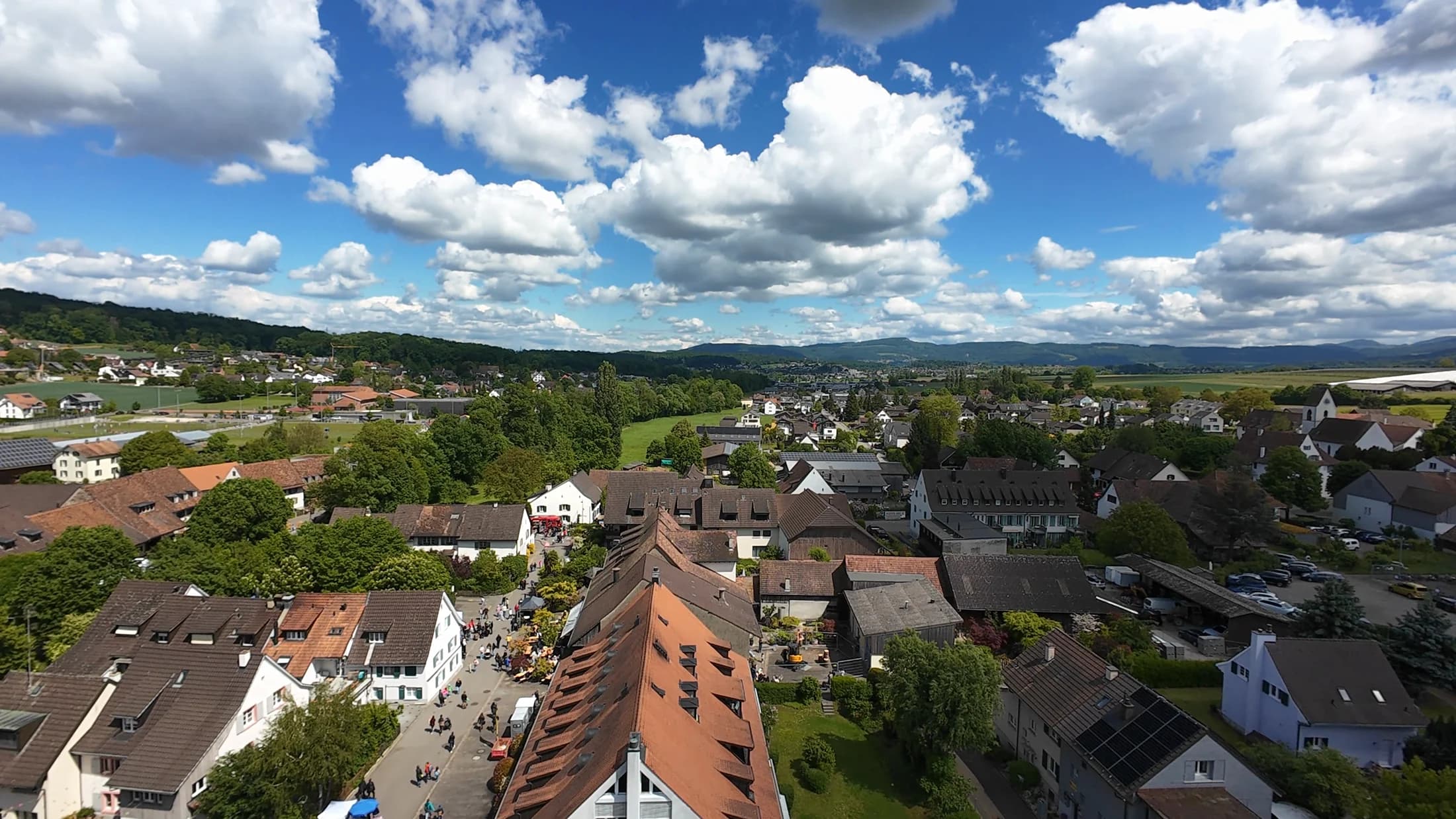 Biel-Benken aus der Luft · Standbild aus meinem Jubiläumsfilm
